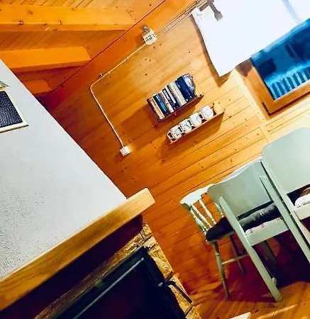 Chalet Ksiazka I Kubek Juszczyna