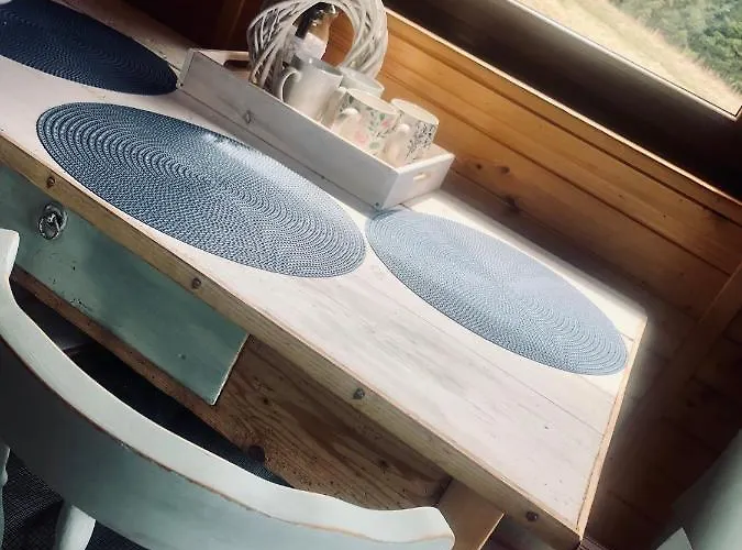 בקתה Ksiazka I Kubek Juszczyna