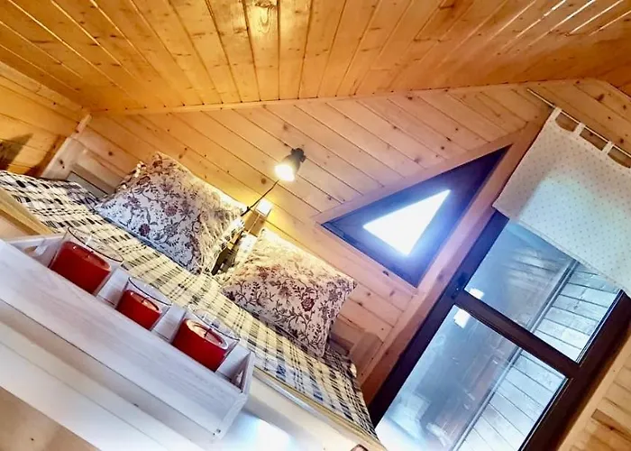 Ksiazka I Kubek בקתה